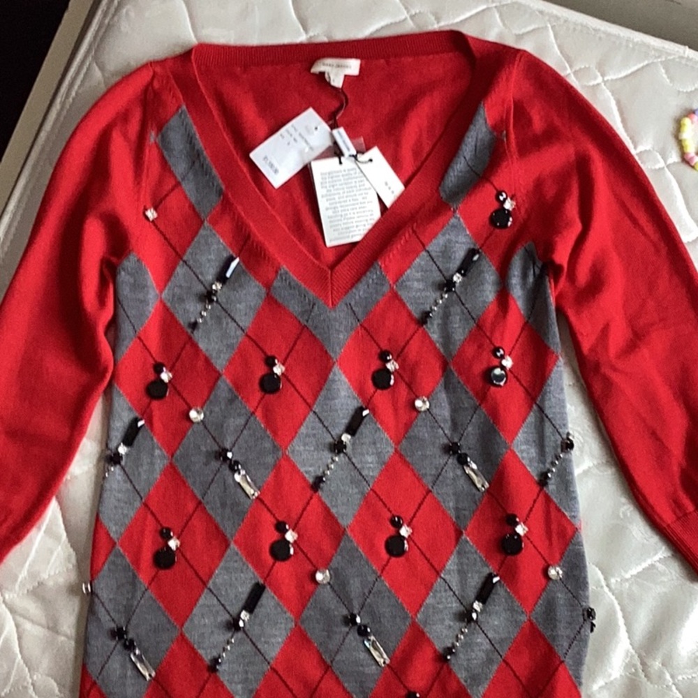 Womens vneck sweater